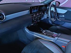 Mercedes-Benz A-Class A200 hatch Progressive - Image 11