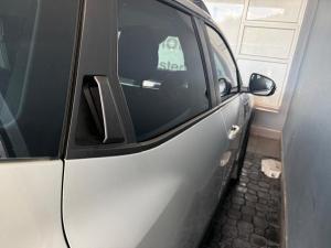 Renault Duster 1.3T Techno - Image 9