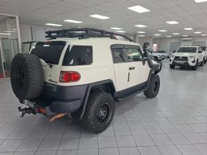 Toyota FJ Cruiser FJ Cruiser - Image 2