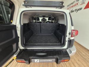 Toyota FJ Cruiser FJ Cruiser - Image 16