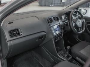 Volkswagen Polo Vivo hatch 1.4 Life - Image 7