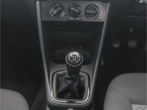 Volkswagen Polo Vivo hatch 1.4 Life - Image 9
