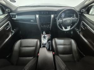 Toyota Fortuner 4.0 V6 4x4 - Image 6