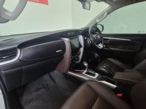 Toyota Fortuner 4.0 V6 4x4 - Image 7