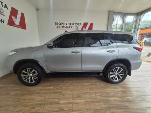 Toyota Fortuner 4.0 V6 4x4 - Image 20