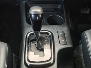 Toyota Hilux 2.8GD-6 Xtra cab Legend auto - Image 11