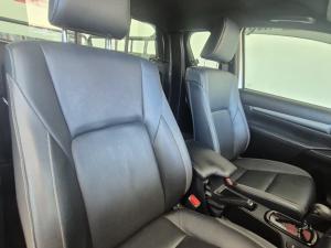 Toyota Hilux 2.8GD-6 Xtra cab Legend auto - Image 14