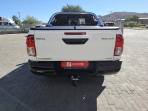 Toyota Hilux 2.4GD-6 double cab 4x4 Raider auto - Image 5