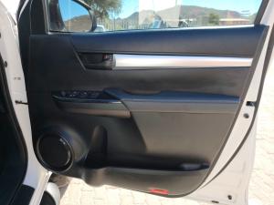 Toyota Hilux 2.4GD-6 double cab 4x4 Raider auto - Image 25
