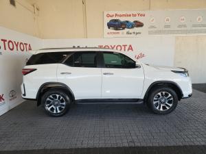 Toyota Fortuner 2.4GD-6 auto - Image 3