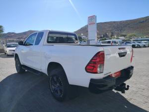 Toyota Hilux 2.4GD-6 Xtra cab Raider manual - Image 17