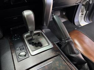 Toyota Land Cruiser 200 4.5D-4D V8 VX - Image 13