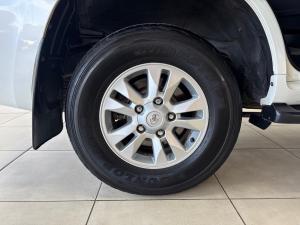 Toyota Land Cruiser 200 4.5D-4D V8 VX - Image 21