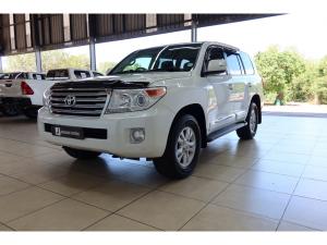 Toyota Land Cruiser 200 4.5D-4D V8 VX - Image 23