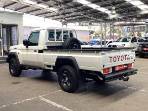 Toyota Land Cruiser 79 2.8GD-6 single cab auto - Image 17