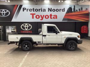 Toyota Land Cruiser 79 2.8GD-6 single cab auto - Image 3