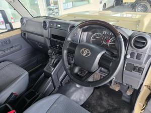 Toyota Land Cruiser 79 2.8GD-6 single cab auto - Image 7
