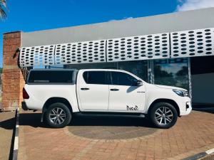 Toyota Hilux 2.8GD-6 double cab Raider auto - Image 3
