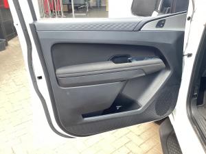 Volkswagen Amarok 2.0BiTDI double cab Life 4Motion - Image 20
