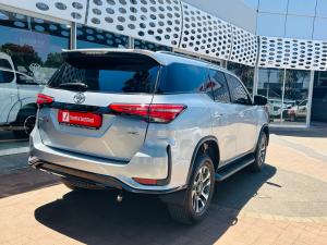 Toyota Fortuner 2.4GD-6 4x4 - Image 2