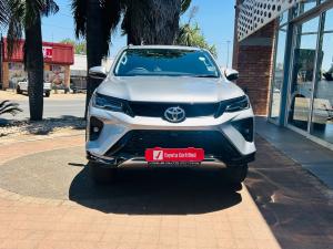 Toyota Fortuner 2.4GD-6 4x4 - Image 4