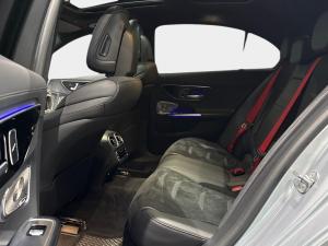 Mercedes-Benz C-Class C63 S - Image 12