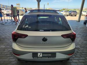 Volkswagen Polo hatch 1.0TSI Life manual - Image 5