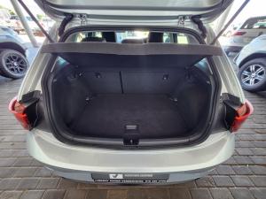 Volkswagen Polo hatch 1.0TSI Life manual - Image 14