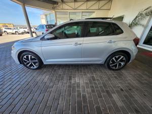 Volkswagen Polo hatch 1.0TSI Life manual - Image 17