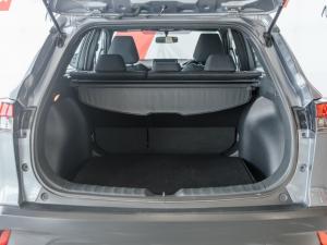 Toyota Corolla Cross 1.8 Xi - Image 13