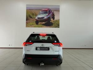 Toyota RAV4 2.0 GX - Image 5