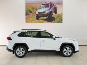 Toyota RAV4 2.0 GX - Image 3