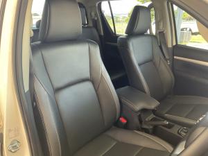 Toyota Hilux 2.8GD-6 double cab 4x4 Raider auto - Image 17