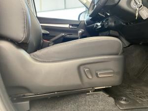 Toyota Hilux 2.8GD-6 double cab 4x4 Raider auto - Image 19
