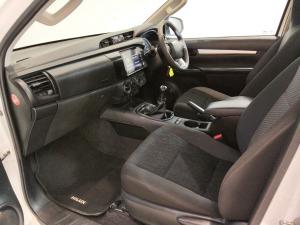 Toyota Hilux 2.4GD-6 SRX - Image 7