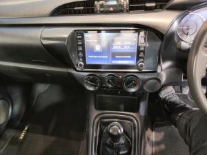 Toyota Hilux 2.4GD-6 SRX - Image 13