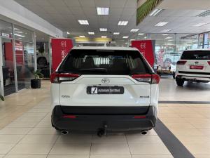 Toyota RAV4 2.0 GX auto - Image 5