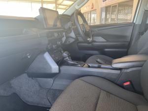 Toyota Hilux 2.8GD-6 double cab SRX - Image 7