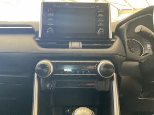 Toyota RAV4 2.0 GX - Image 15