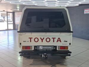 Toyota Land Cruiser 79 4.5D-4D V8 double cab LX 70th Anniversary - Image 5
