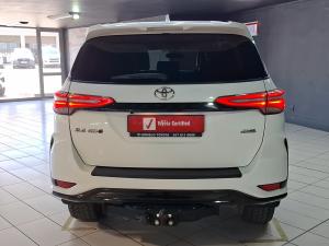 Toyota Fortuner 2.4GD-6 4x4 - Image 5