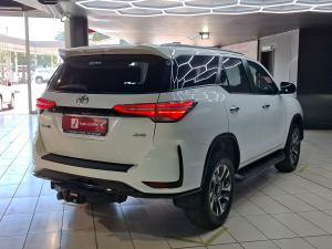 Toyota Fortuner 2.4GD-6 4x4 - Image 2