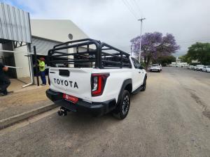 Toyota Hilux 2.8GD-6 Xtra cab Raider X - Image 2
