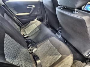 Volkswagen Polo Vivo hatch 1.6 Life - Image 13