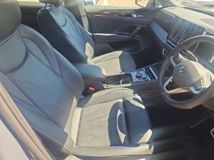 Volkswagen Tiguan 2.0TSI R-Line 4Motion - Image 13
